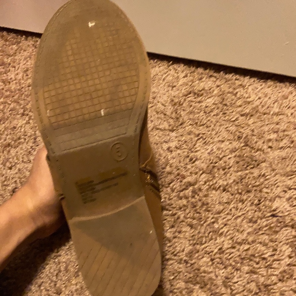 boots - Picture 3 of 6